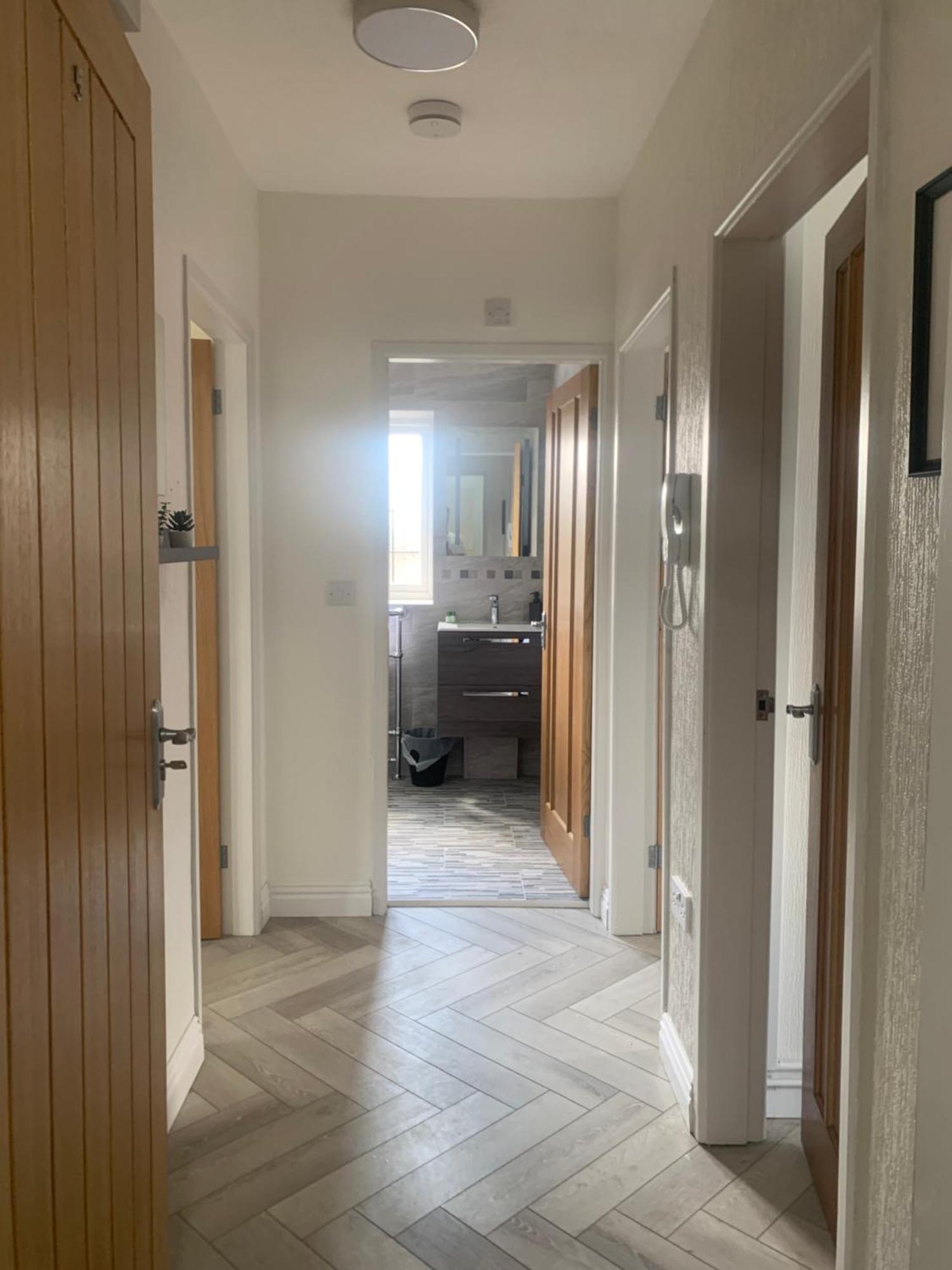 Newly Renovated, Modern 3 Bed Apartment Walmersley Extérieur photo