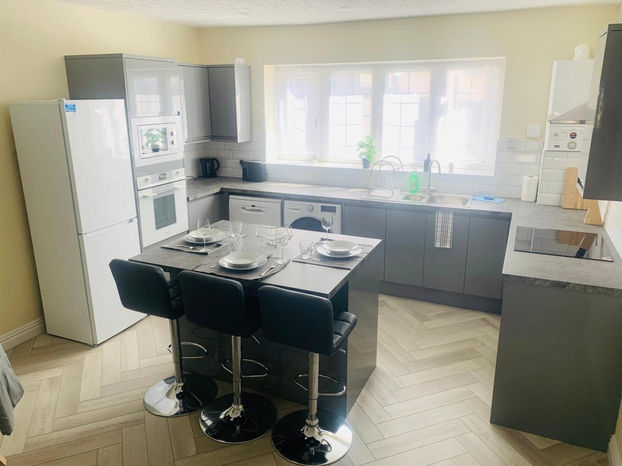 Newly Renovated, Modern 3 Bed Apartment Walmersley Extérieur photo