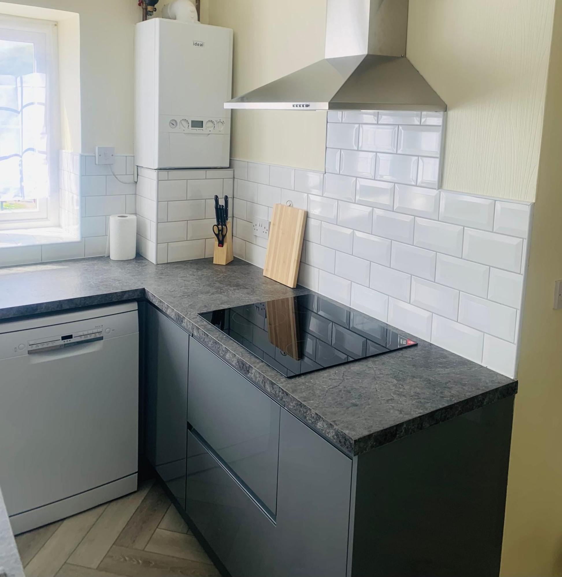 Newly Renovated, Modern 3 Bed Apartment Walmersley Extérieur photo